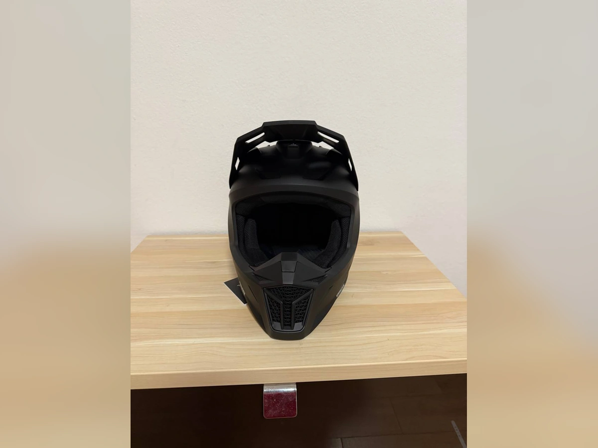 Кросовий мотошолом Raven Onyx 2026, чорний - Зображення 6