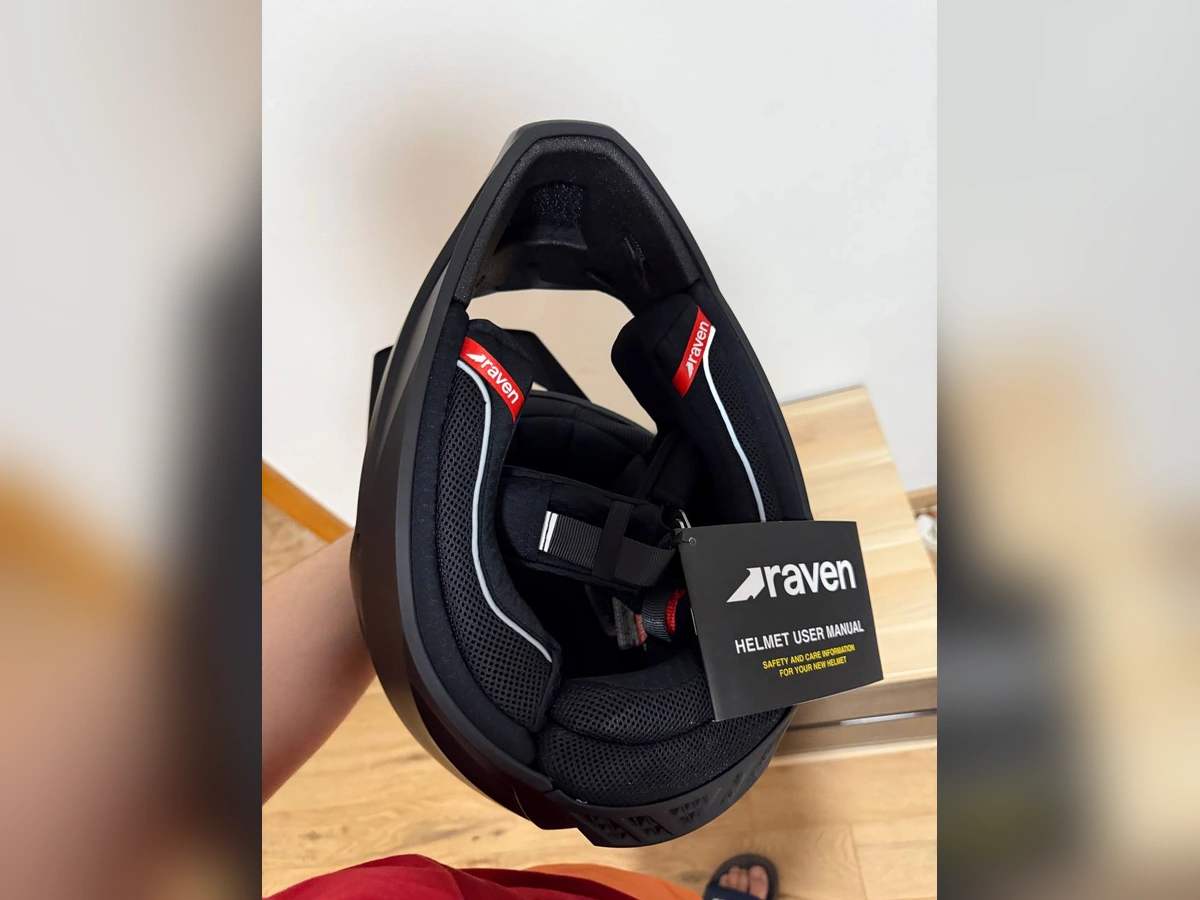 Кросовий мотошолом Raven Onyx 2026, чорний - Зображення 8
