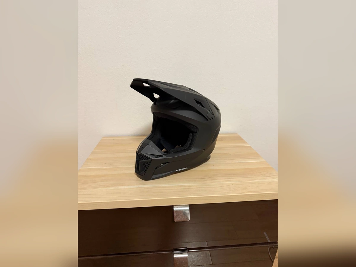 Кросовий мотошолом Raven Onyx 2026, чорний - Зображення 5